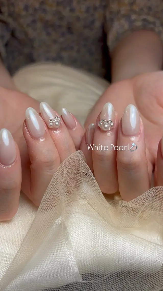 ネイル ハンドネイル フットネイル Nailroom tinoのネイルデザイン