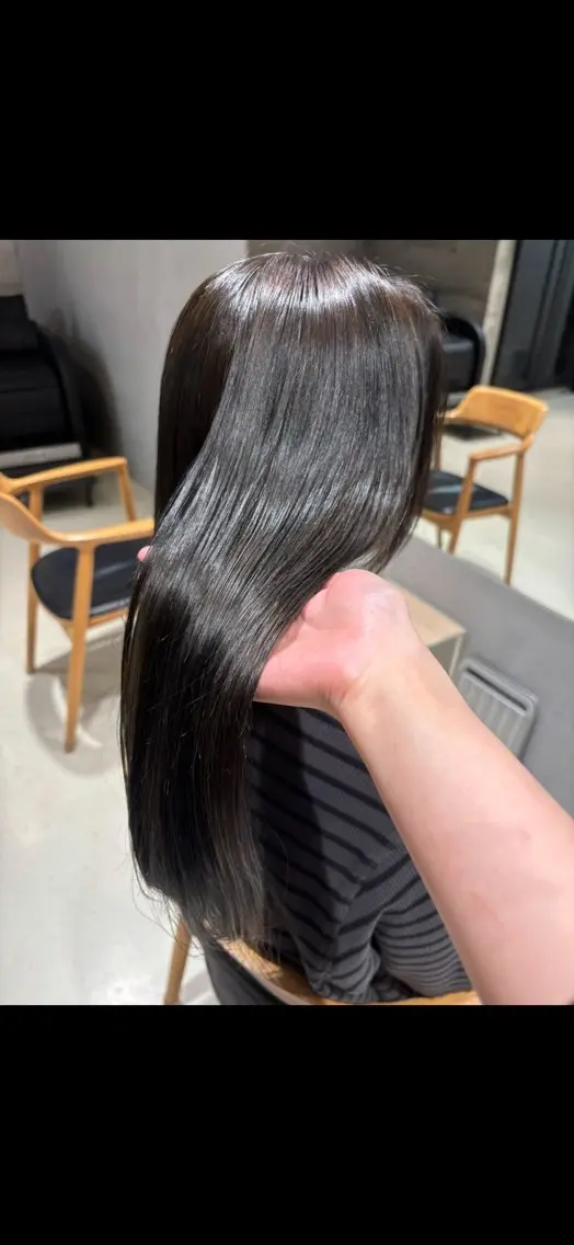 ロング ヘアカラー KAREN _KITEのヘアスタイル