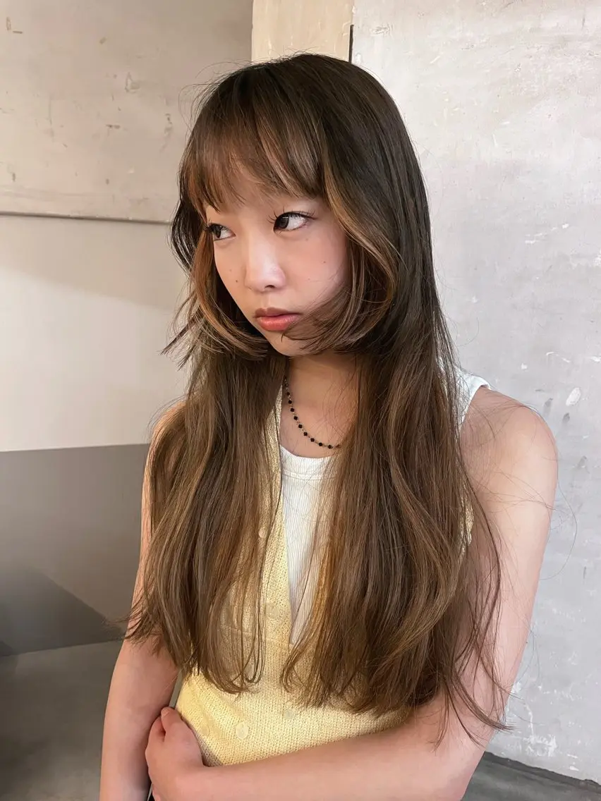 ロング カット anri/大阪/ レイヤーカットのヘアスタイル