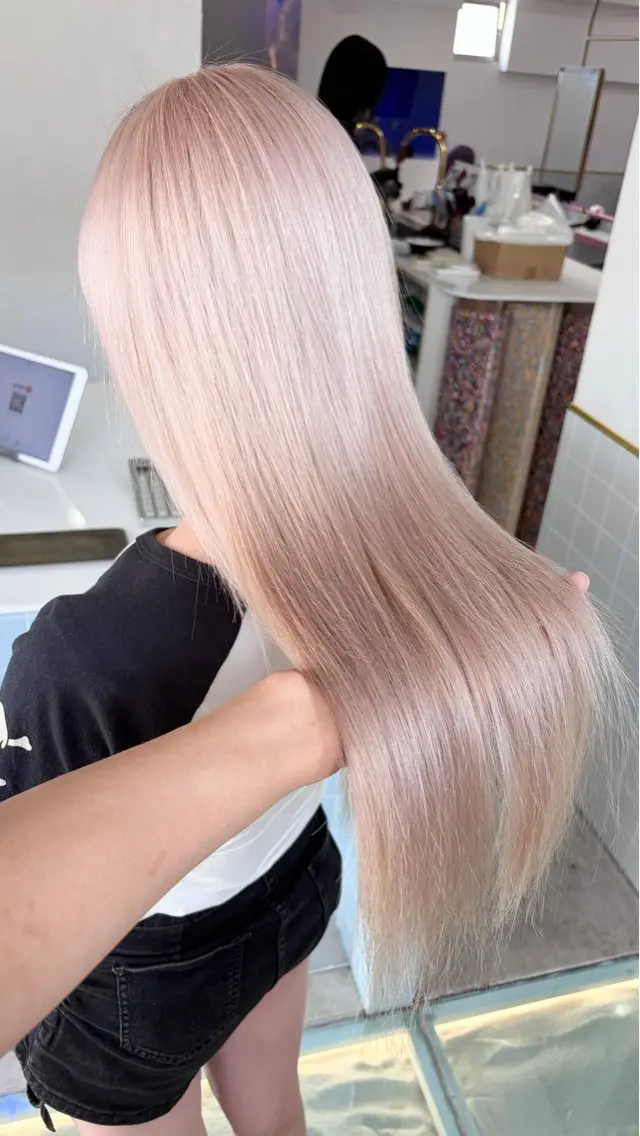 ロング カラー ヘアカラー トリートメント ヘアセット レイン🌏🌱 似合わせ/ハイトーンのヘアスタイル