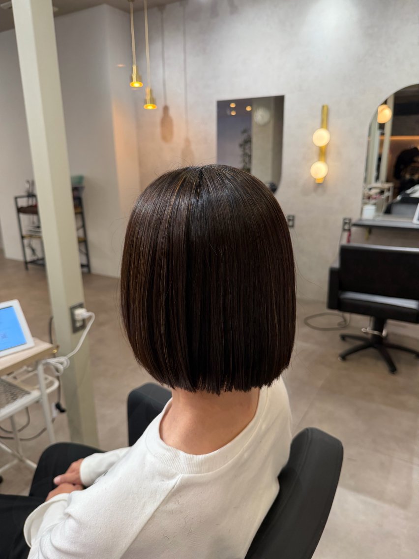 ショート カット 縮毛矯正 上田 愛菜のヘアスタイル