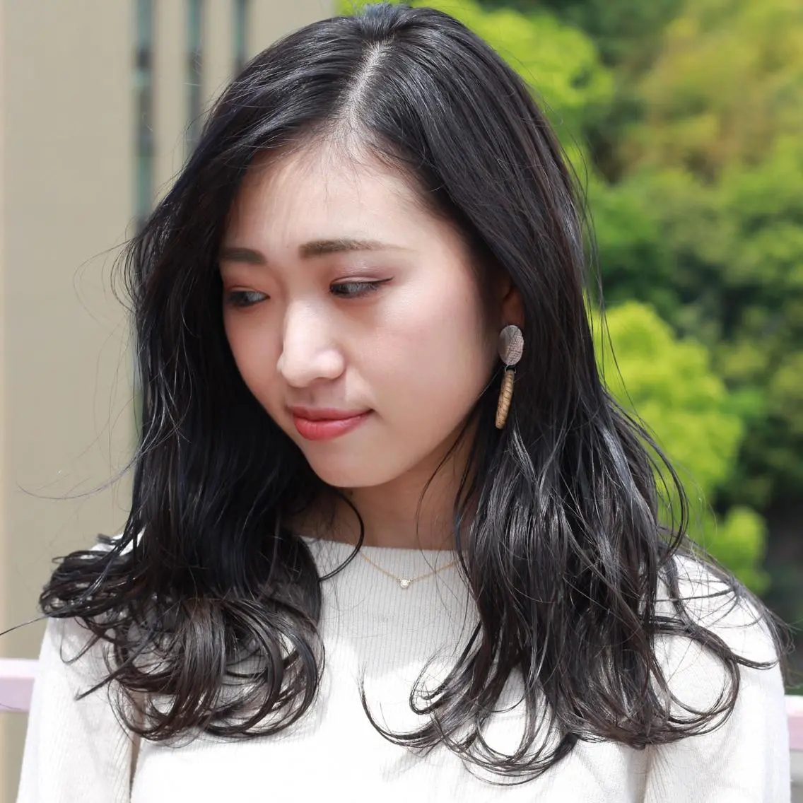 ロング カラー ブルーカラー グレージュ ハイライトカラー シルバー シルバーグレージュ ヘアカラー Viage （ビアージュ）のヘアスタイル