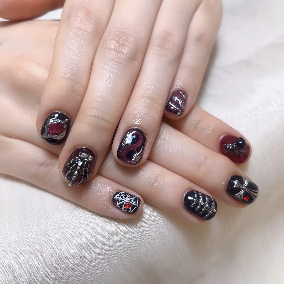 ネイル ハンドネイル MoonNail ユリ🌸のネイルデザイン