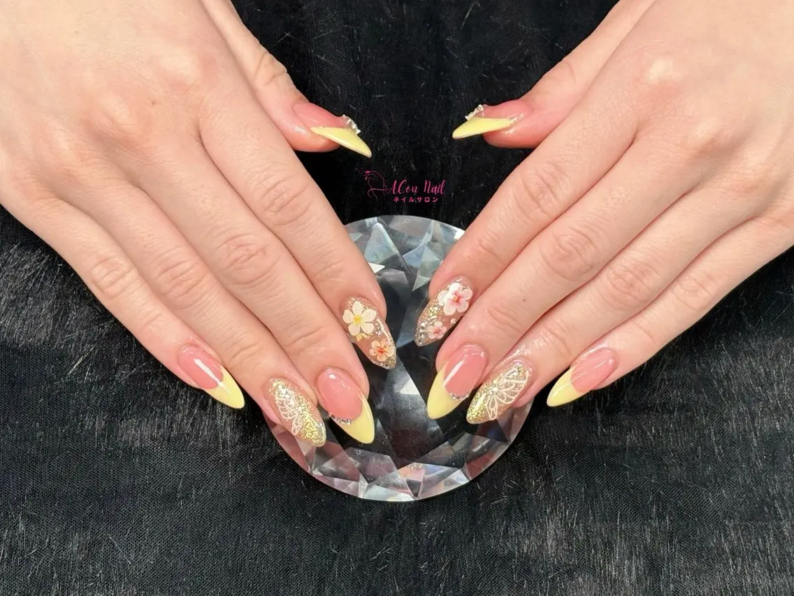 ネイル 桜ネイル 長さ出し フラワーネイル フレンチネイル ジェルネイル ハンドネイル ACon NailSalonのネイルデザイン