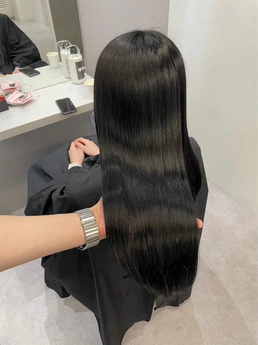 【SNSで話題のトリートメント✨️】カット+酸性縮毛矯正+高濃度水素パウダーTR✨️の写真
