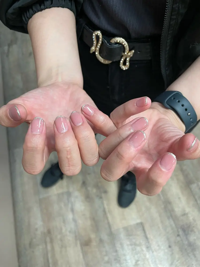 ネイル ハンドネイル ハンドケア はばすみれ🎀ﾈｲﾙ 光ﾌｪｲｼｬﾙ ﾍｱのネイルデザイン