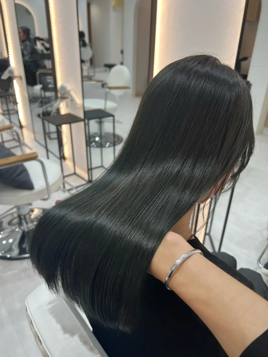 ロング ヘアカラー トリートメント 韓国ヘア🩶侑矢 艶髪透明感/福岡のヘアスタイル