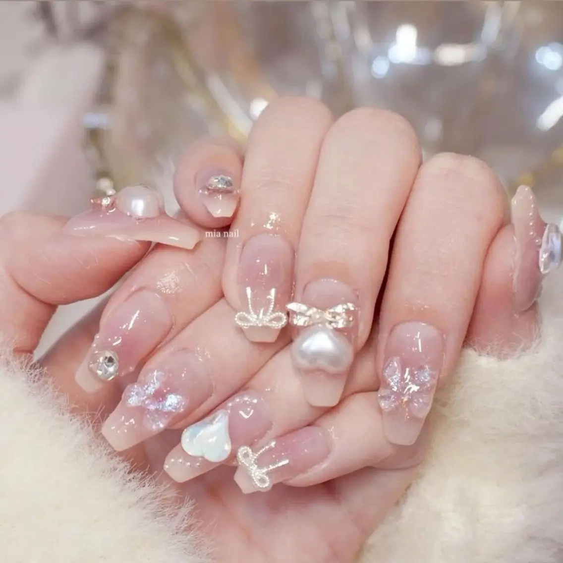 ネイル グラデーション ラメ(グリッター) マグネットネイル ミラーネイル ニュアンスネイル ハンドネイル Lumi de nailsのネイルデザイン