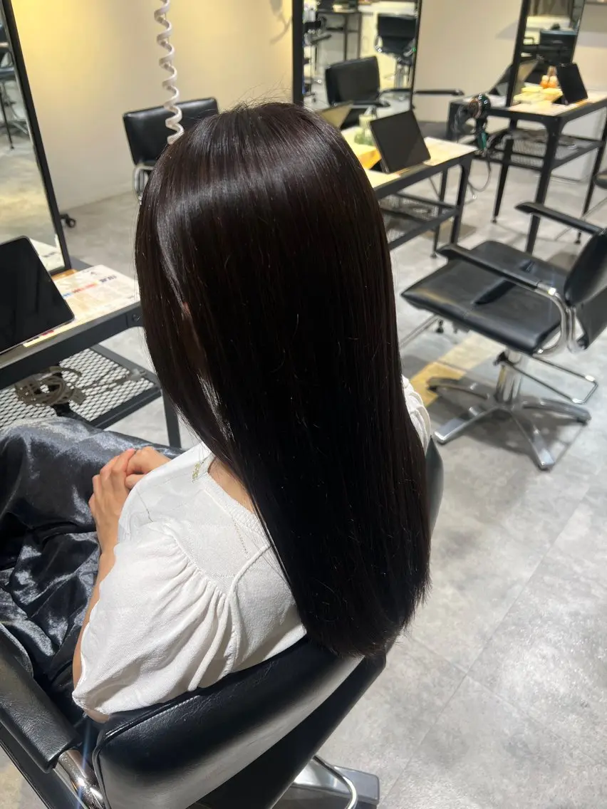 カラー 出仙 拓巳のヘアスタイル