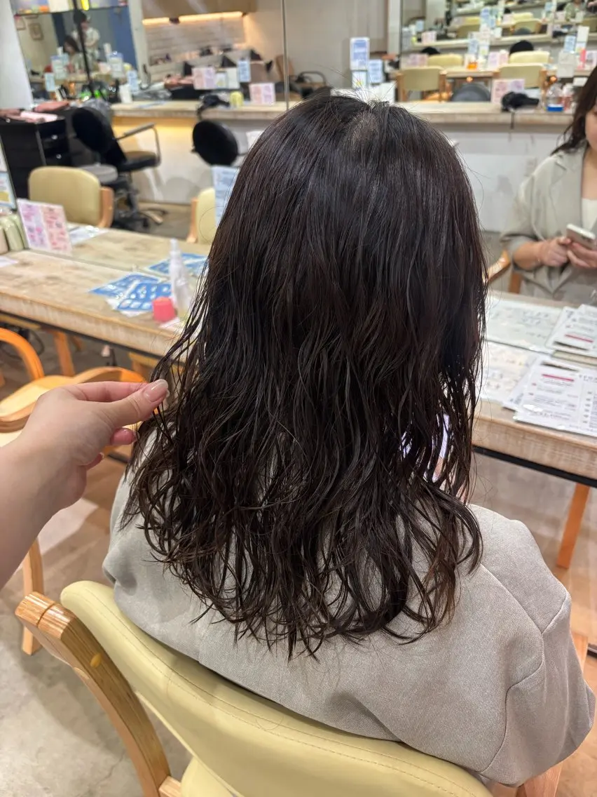 セミロング パーマ カラーモデル募集✨️ YUKI🎀☁️のヘアスタイル