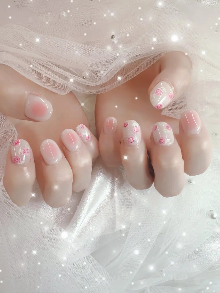 ネイル チークネイル ガーリー ショートネイル ワンホンネイル Pawtique nail salonのネイルデザイン