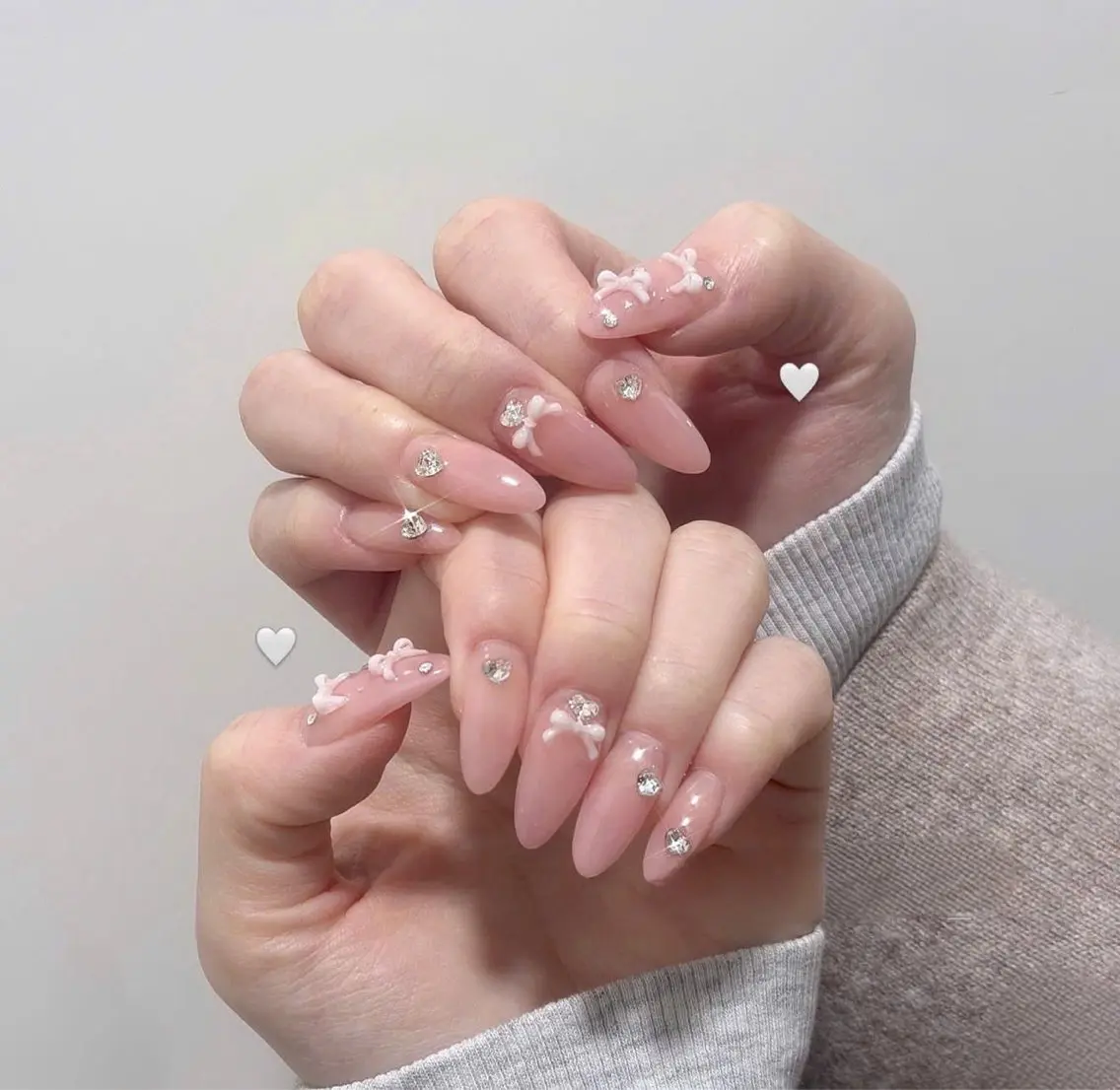 ネイル フラッシュネイル フレンチネイル グラデーション キラキラネイル 韓国ネイル ハンドネイル Hy nailsのネイルデザイン