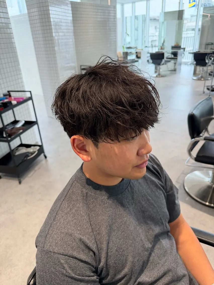 ショート カラー パーマ メンズ 濵本 海斗のヘアスタイル