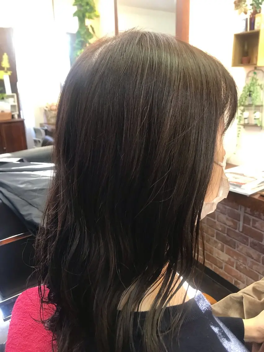 セミロング パーマ 桧山 真のヘアスタイル