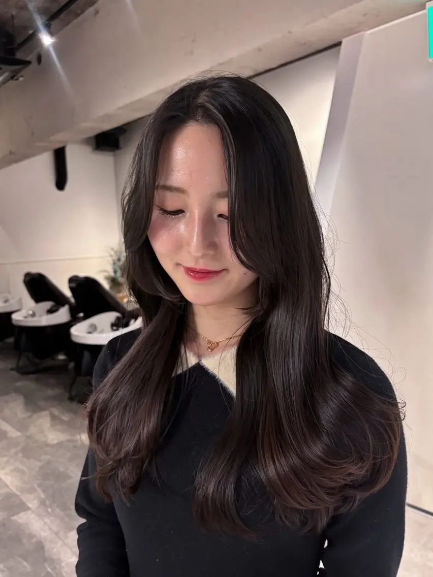 ロング 顔周りカット レイヤーカット 🫧透明感・艶カラー miyu🫧のヘアスタイル