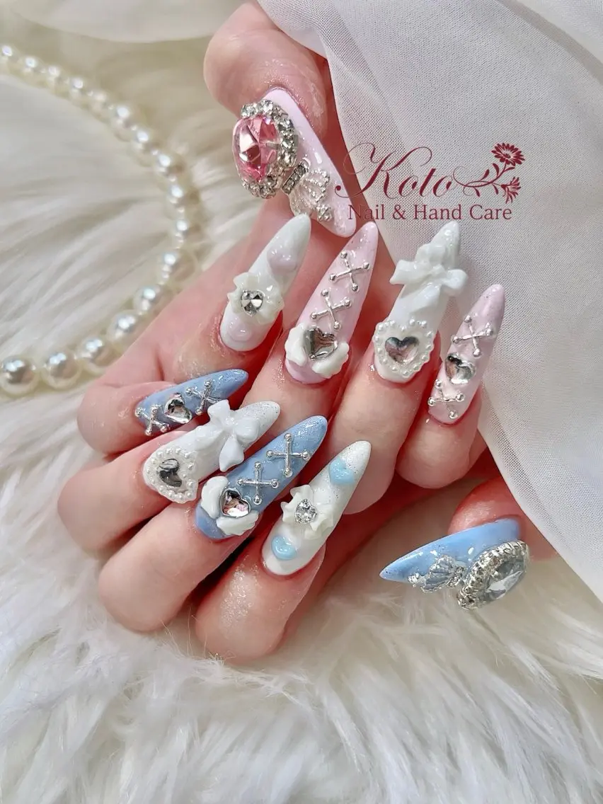 ネイル 長さ出し ジェルネイル 持ち込み ニュアンスネイル 赤色 ハンドネイル Nail Salon KOTOのネイルデザイン
