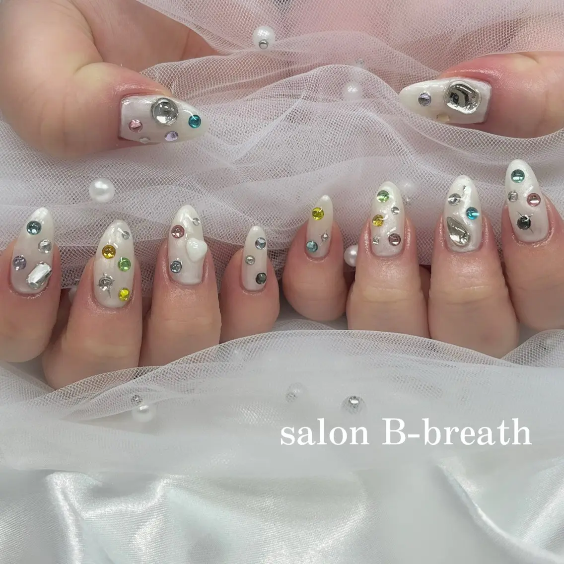 ネイル キラキラネイル 持ち込み salon B-breathのネイルデザイン