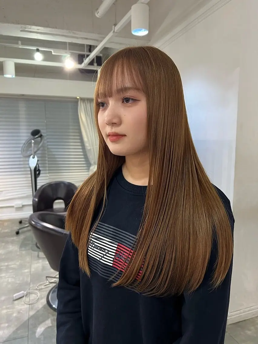 セミロング カラー ブリーチ ケアブリーチ ケアカラー 透明感カラー ダブルカラー ヘアカラー ili 大阪のヘアスタイル