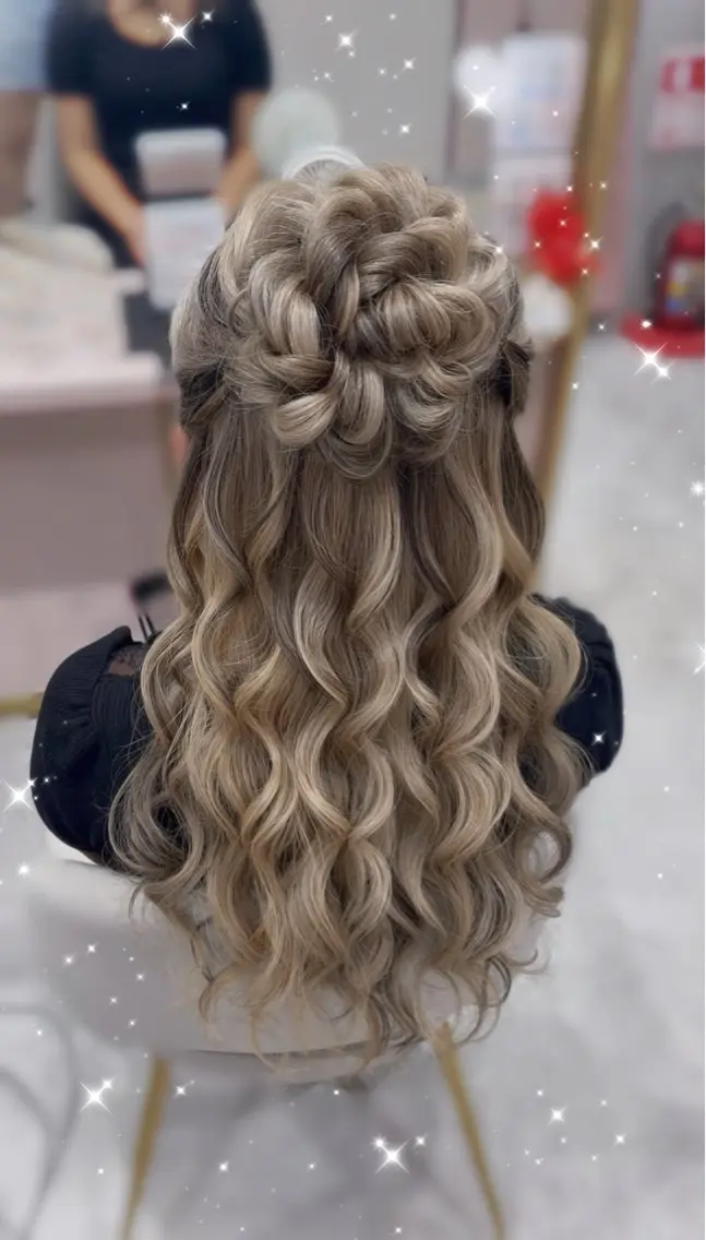 ヘアアレンジ lien eriiのヘアスタイル