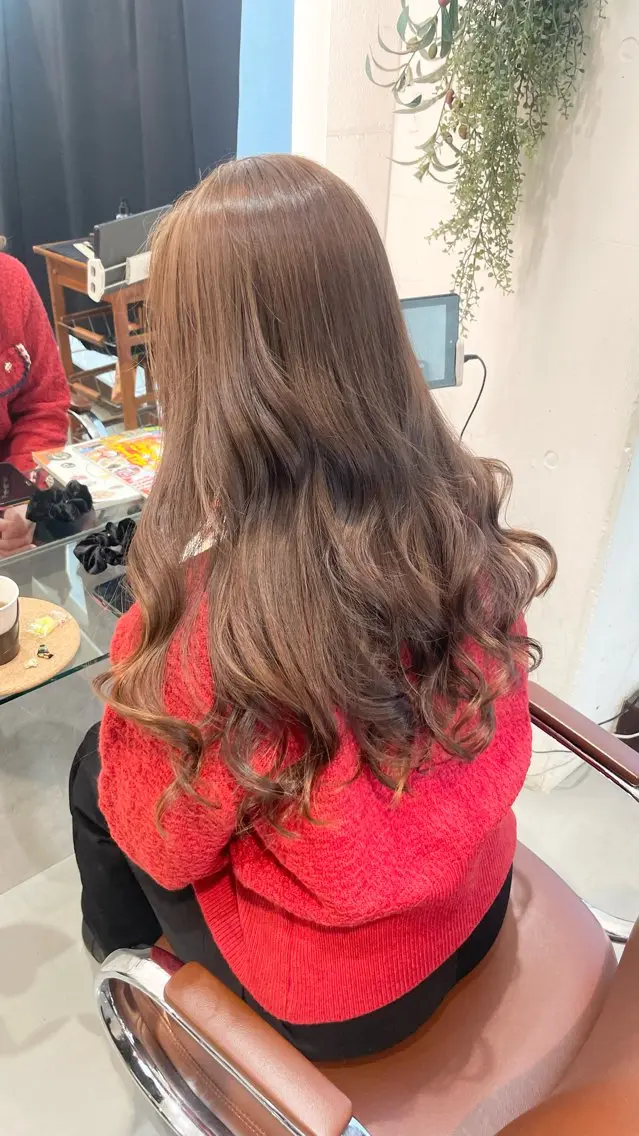 ヘアカラー chic 渡辺 桃羽のヘアスタイル