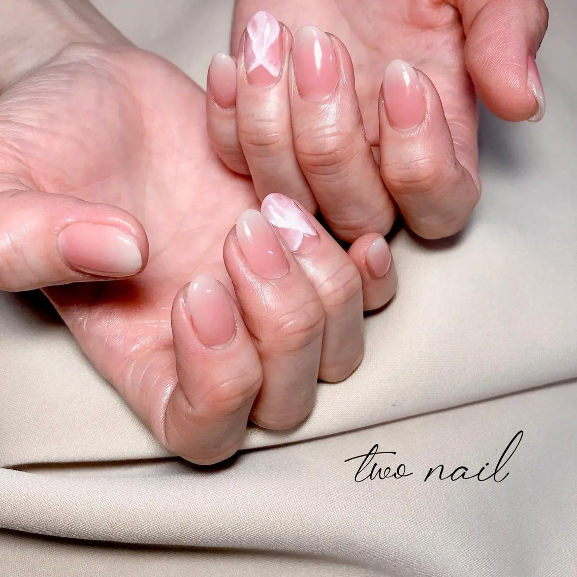 ネイル アートネイル フットネイル ハート 持ち込み ニュアンスネイル ハンドネイル two nailのネイルデザイン