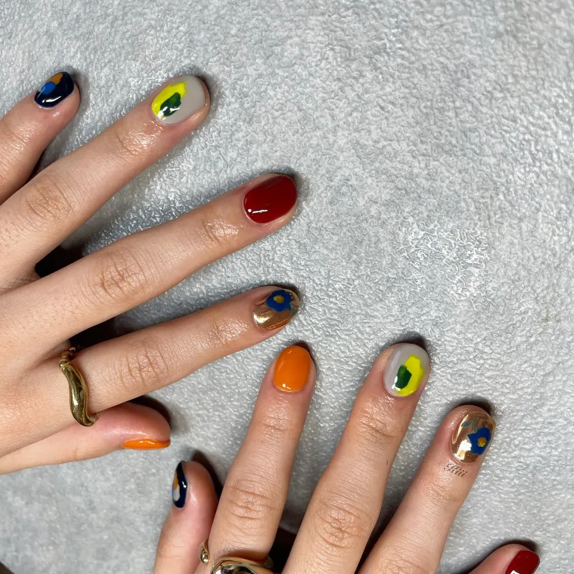 ネイル ハンドネイル フットネイル kiii.__ ✴︎*のネイルデザイン