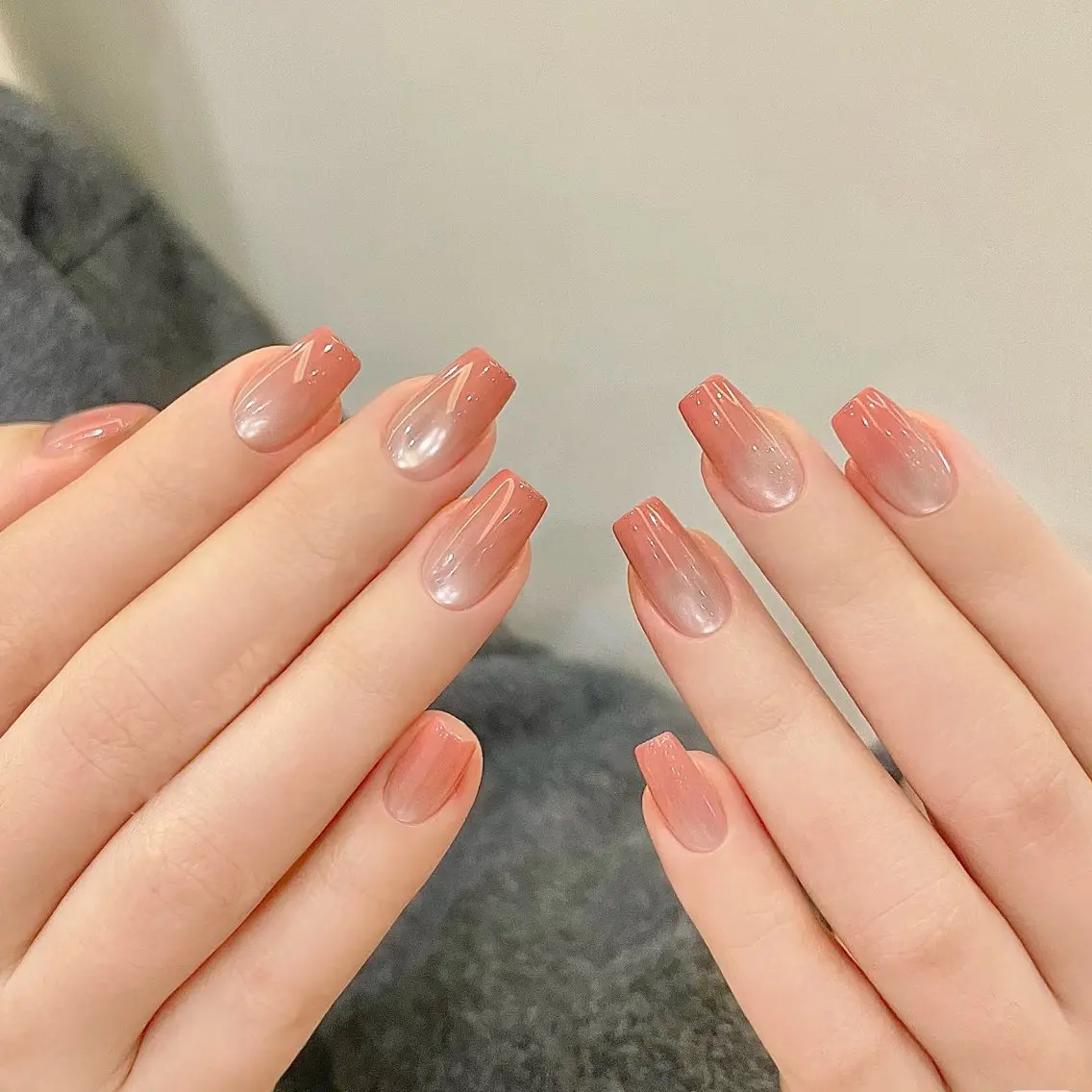 【★SNSで話題のワンホンデザイン】 マグネット+カラーグラデーションの写真