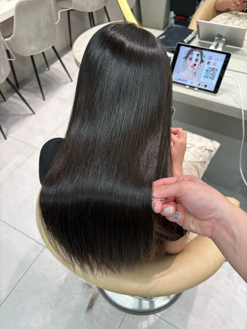 ロング 縮毛矯正 トリートメント 福岡縮毛矯正✨️ ストレート 向井和輝のヘアスタイル