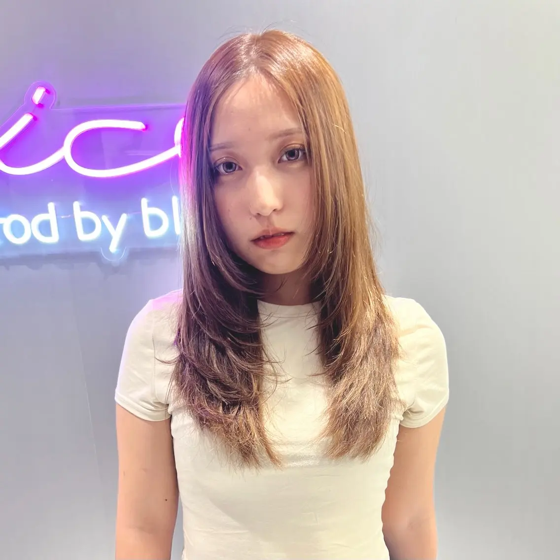セミロング レイヤーカット カット 星 翔輝のヘアスタイル