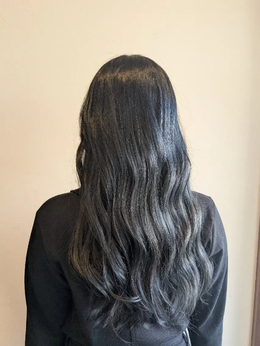 ロング ヘアカラー Spring Akariのヘアスタイル
