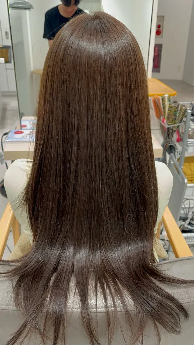 ロング カラー 佐藤 脩茉のヘアスタイル