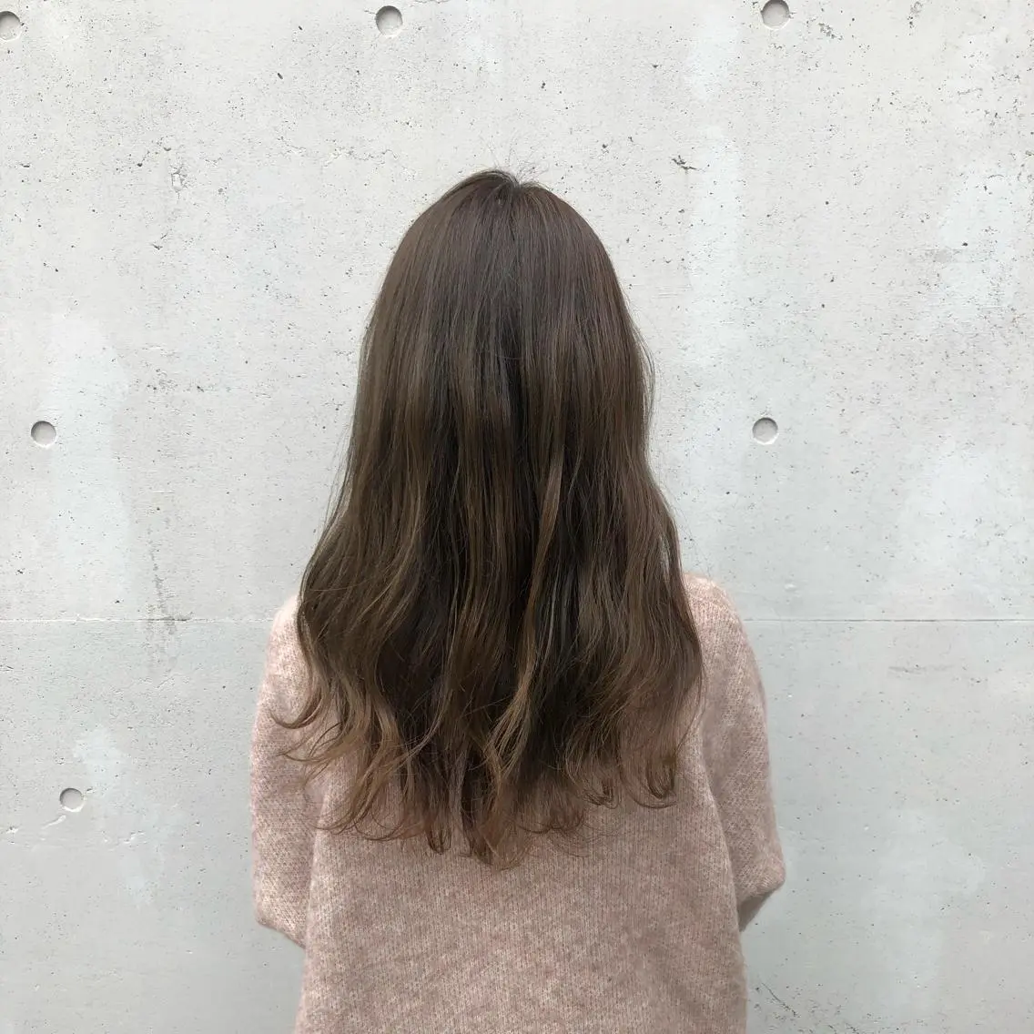 ロング カラー ベージュカラー カット ヘアカラー トリートメント 酸性縮毛矯正🧴韓国 レイヤー/髪質改善のヘアスタイル