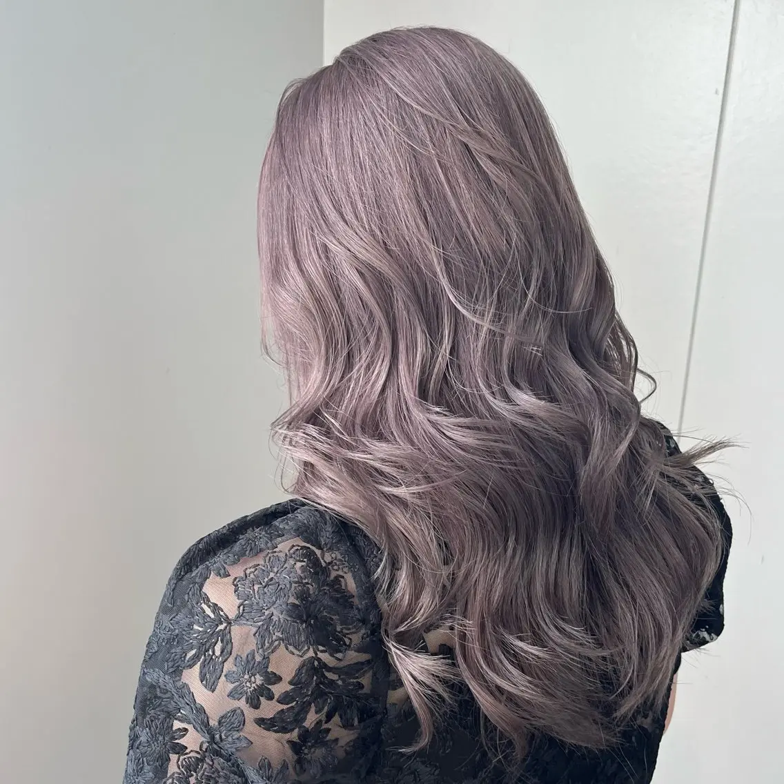 セミロング 山口 留奈のヘアスタイル