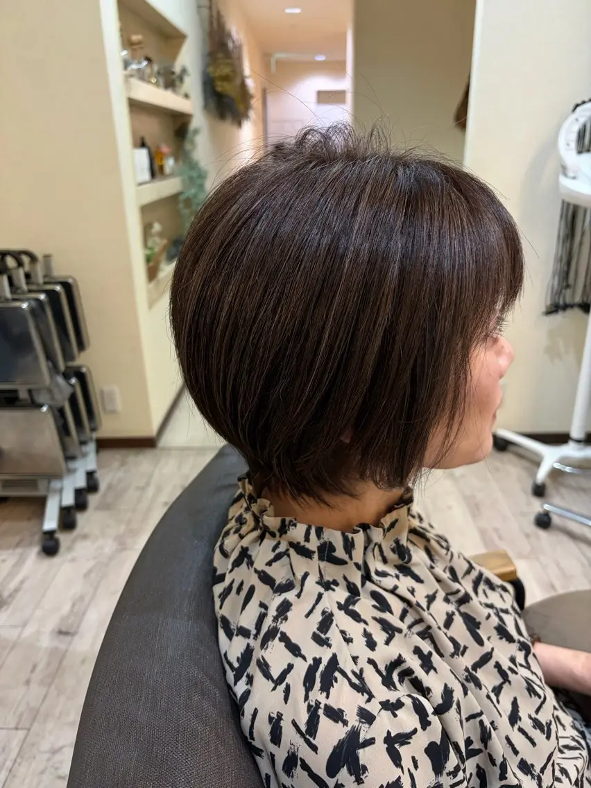 ショート カラー ハイライトカラー ハイライト jurerbelle RIHOのヘアスタイル