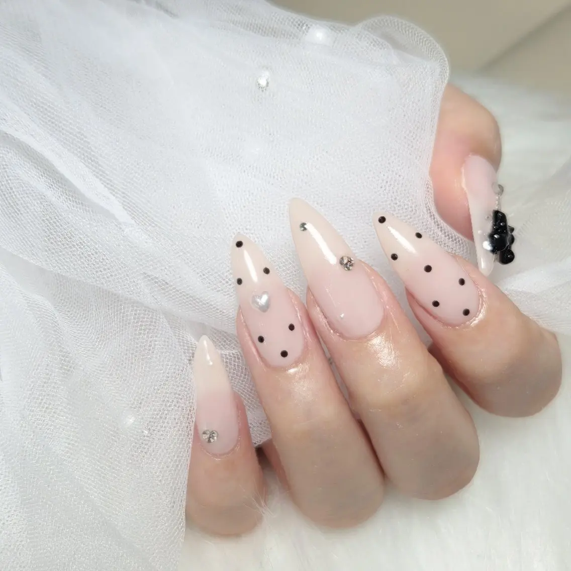 ネイル ハンドネイル Ugirl Nail Seikaのネイルデザイン