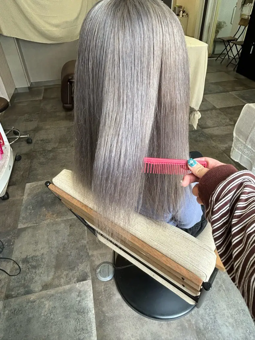 ミディアム カラー 吉村 夏椰のヘアスタイル