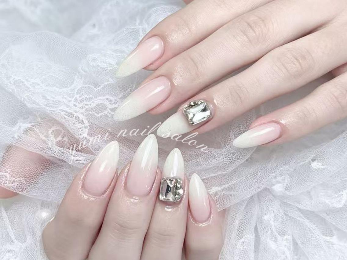 ネイル ハンドネイル 𝐲𝐮𝐦𝐢🎀 長さ出しデザイン専門のネイルデザイン