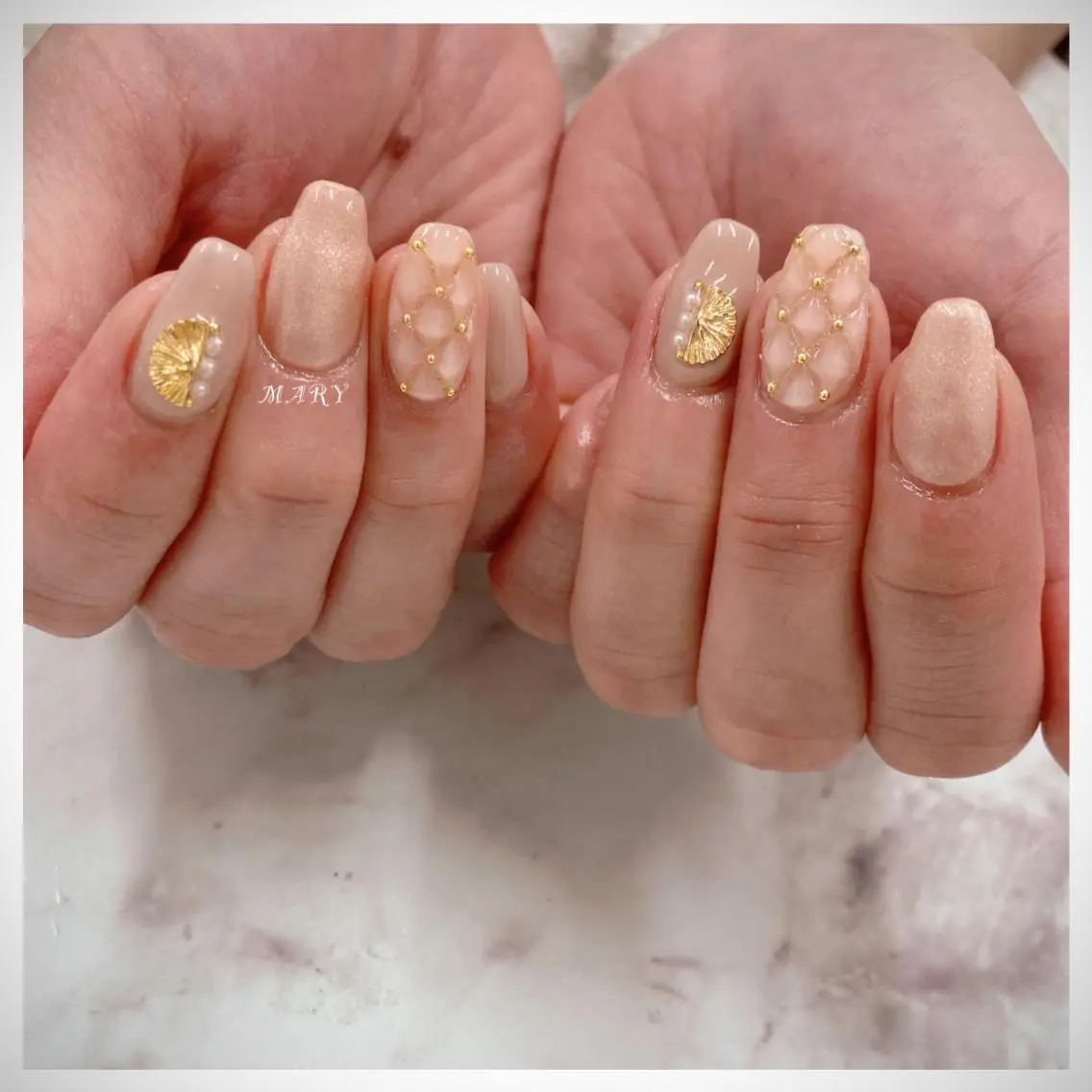 ネイル アートネイル ニュアンスネイル ワンカラーネイル ピンク スクエアネイル ハンドネイル Mary nail .narumiのネイルデザイン