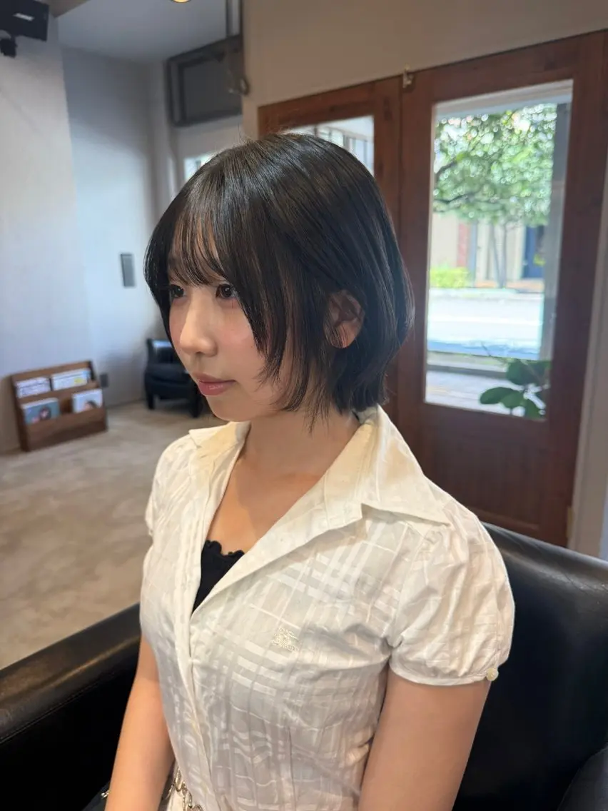 ショート ボブ くびれヘア レイヤーカット Babylone 飯尾 香音のヘアスタイル