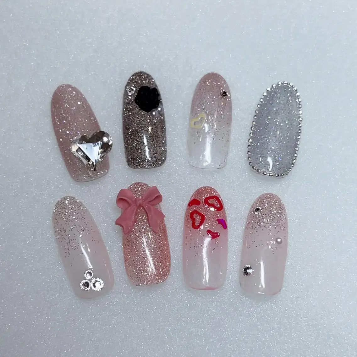 ネイル アートネイル フラッシュネイル キラキラネイル マグネットネイル ワンカラーネイル KOKONA 🎀のネイルデザイン