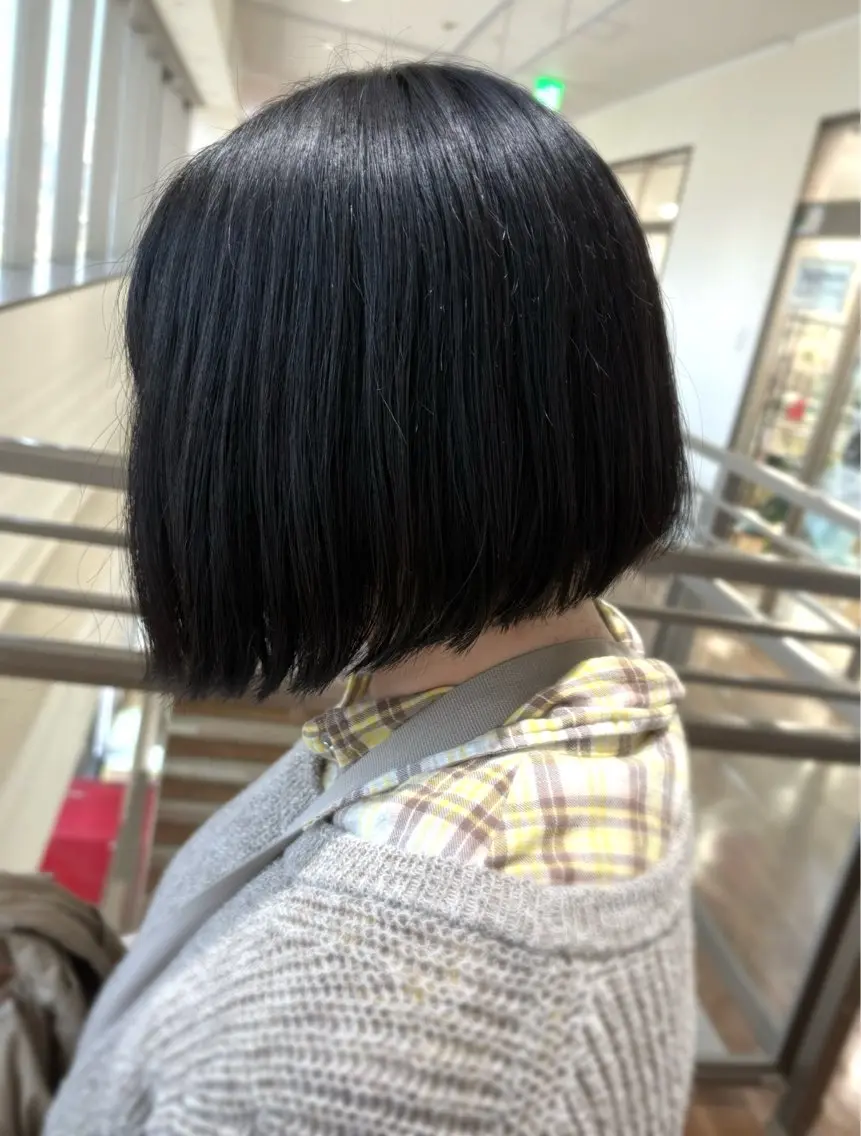 ミディアム ボブ カット 滝口 詩音のヘアスタイル