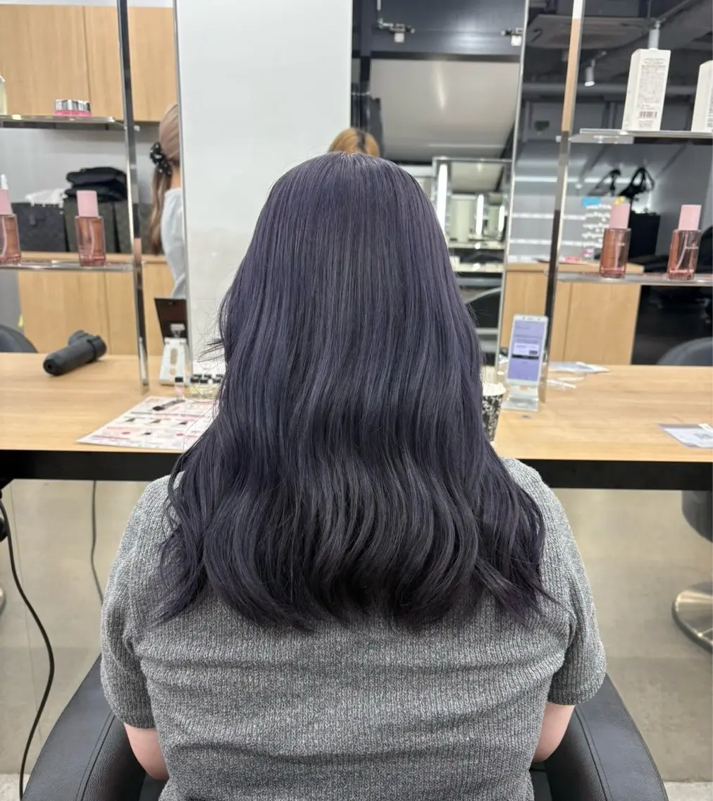 セミロング ヘアカラー miku/ラベンダー 透明感カラー🪻❤︎のヘアスタイル