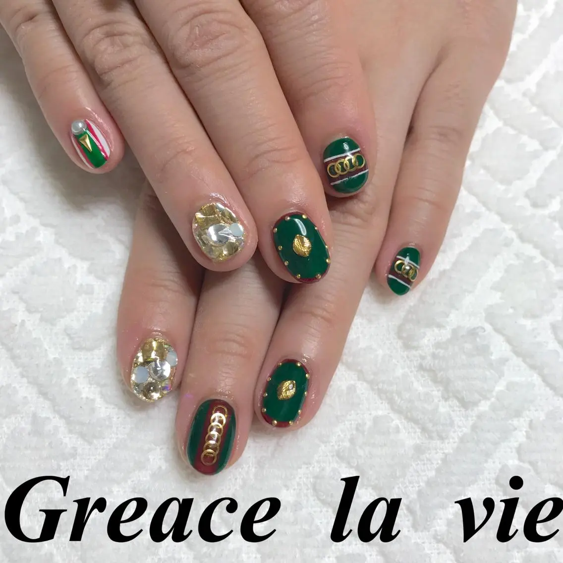 ショート カラー ヘアアレンジ キッズ ネイル マツエク・マツパ Greace  la vieのネイルデザイン