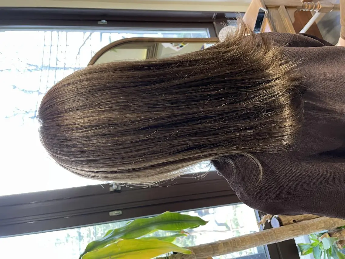 セミロング カラー ブリーチ グレージュ ブリーチなしカラー カット ヘアカラー トリートメント ハイトーン得意😍 Lumiereのヘアスタイル