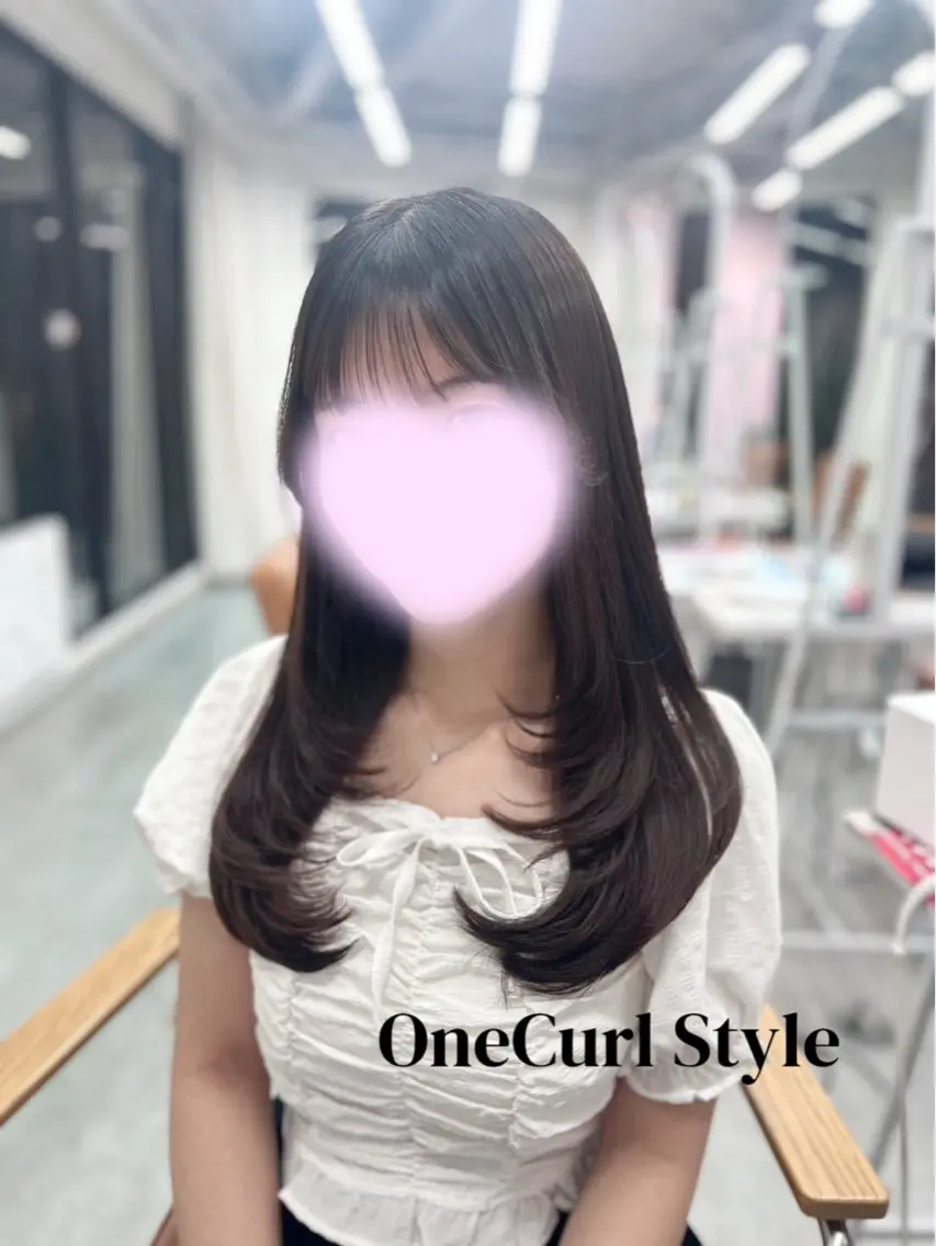 ロング カット ☘️中明度カラー/ 縮毛矯正ナミ☘️のヘアスタイル