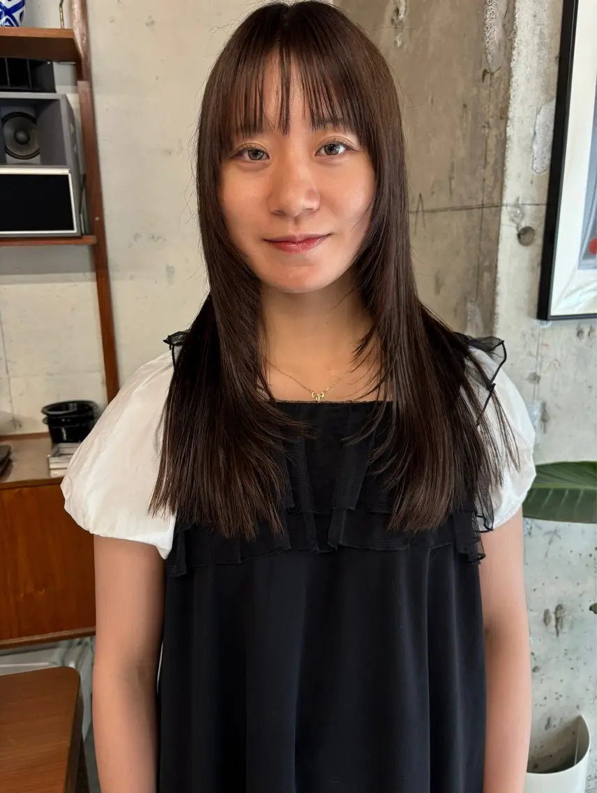 ロング カラー ココアグレージュ グレージュ 永田 愛莉のヘアスタイル