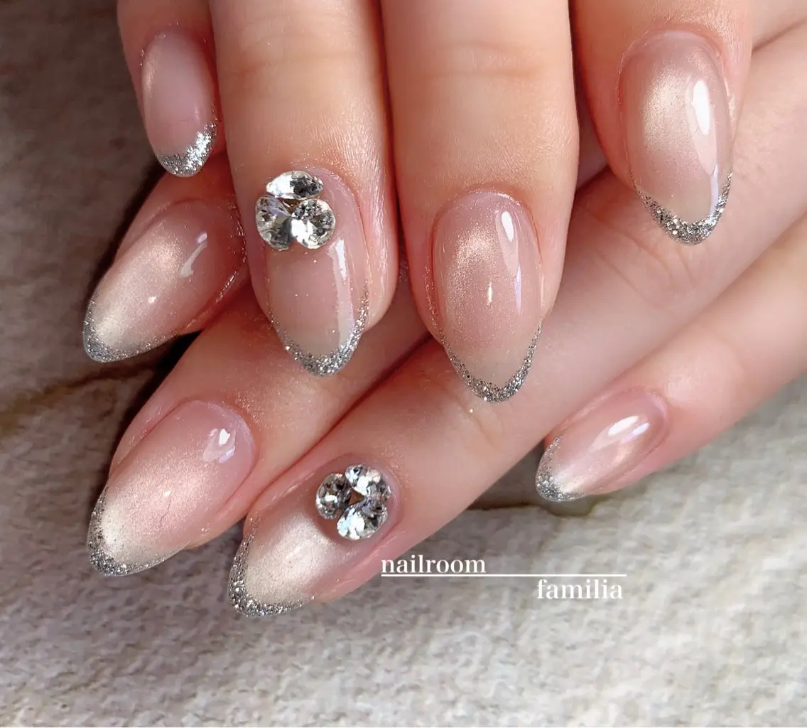 ネイル フレンチネイル ラメ(グリッター) マグネットネイル ハンドネイル -nailroom- familiaのネイルデザイン