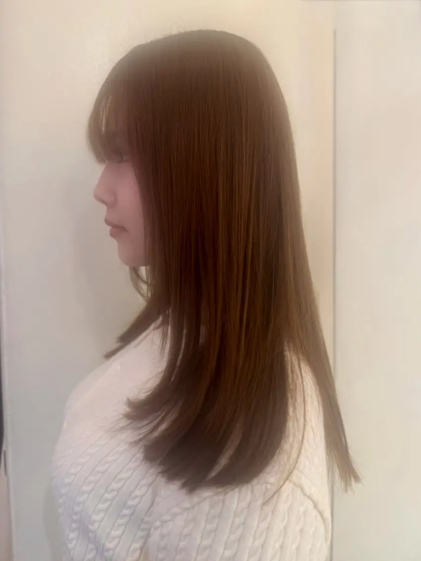 セミロング カット ヘアカラー NICCOLO室見 Erinaのヘアスタイル