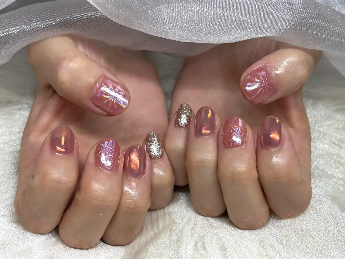 ネイル ハンドネイル パッチリオメメ Lianaのネイルデザイン