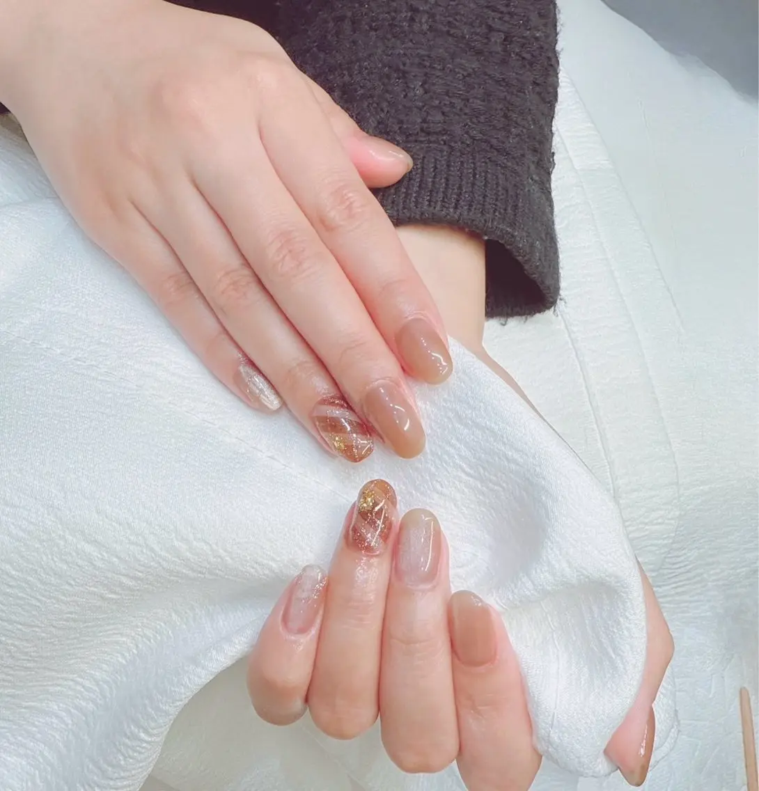 ネイル ブラウン ゴールド グラデーション 韓国ネイル 大理石ネイル(マーブル) ハンドネイル ハンドケア NailSalon✨ Écrinエクランのネイルデザイン